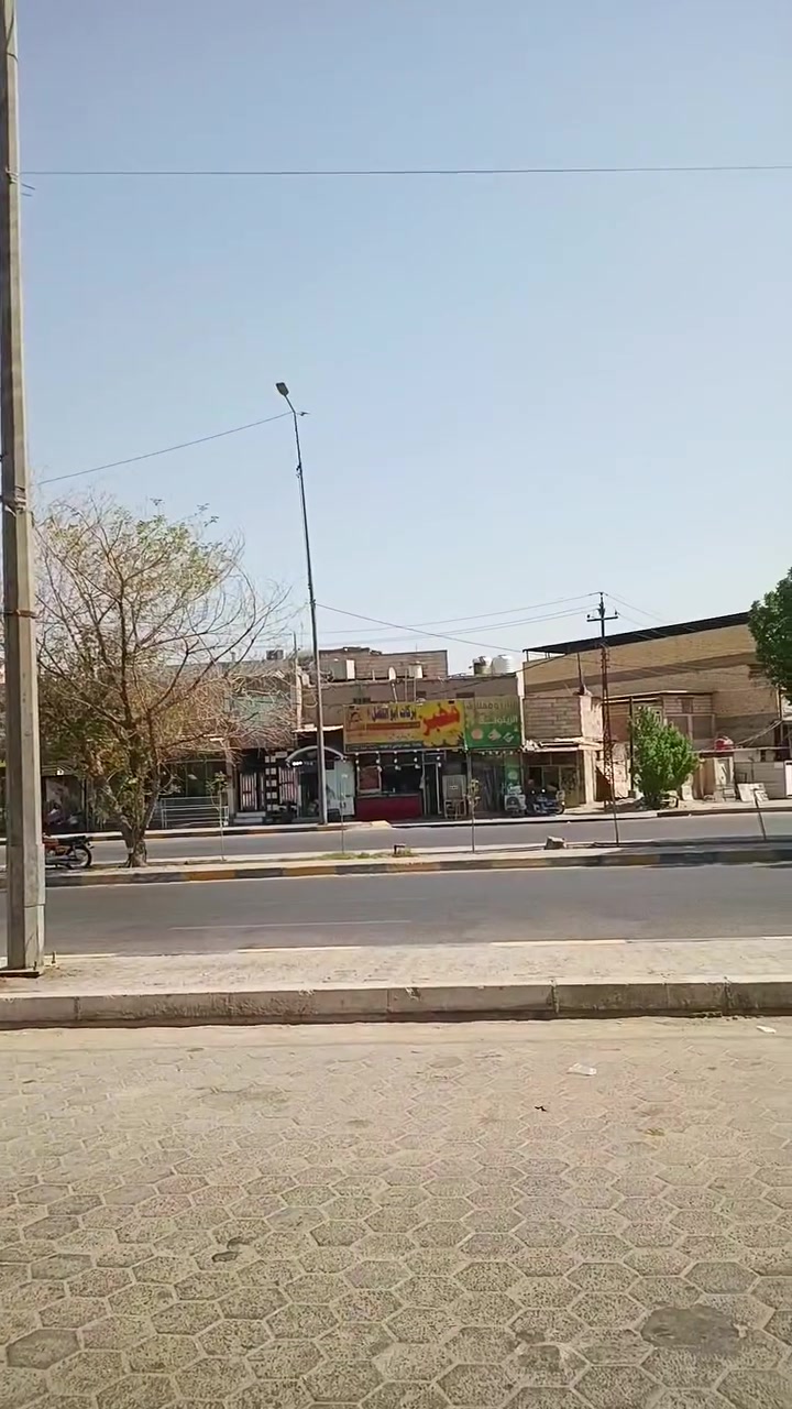 بيت للايجار ٢٠٠ متر في حي الوفاء على شارع وفاء جامعه يحتوي على غرفتين وصاله كبيره ومكشوفتين وحمامات داخليه وخارجيه ومطبخ واستقبال للاستفسار 
***********
سعر الايجار ٤٠٠ الف
