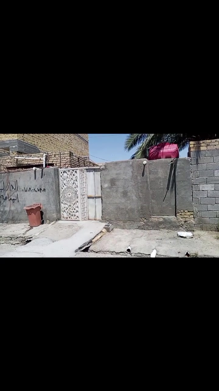 ✅بيت طابو صرف للبيع 
✅المساحة 136متر حي الامير 
✅قرب جامع شيخ محسن 
✅البناء غرفتين 
✅وستقبال ومطبخ 
✅وصحيات 
✅وجه للبت ع حديقه

✅الاتصال على الرقم 
☎️***********
واتساب
