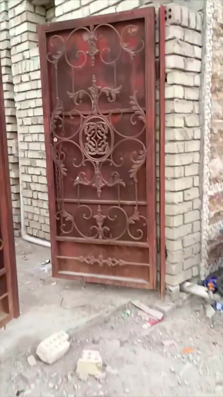 هيكل للبيع المساحة (100)متر الواجهة 7 النِزال14 الامين الثانية شارع كرار الوائلي 
للاستفسار ***********
