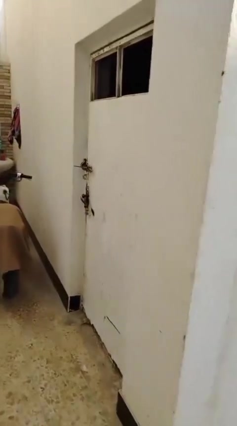 دارللبيع طابقين  
                   ((  بس نورنا بتعليقك   )) 
 المساحه( 200) متر بناءحديث مسلح يتكون 
 الدار من استقبال ومطبخ وصاله واربع غرفه نوم 
وصحيات ومناور ومحلات عدد  ( 2  ) 
 العنوان ميسان حي الجامعي شارع 30 اول دربونه 
على ايدك الايمين خلف الشبكه 
 السعر (  310 ) مليون 
📞 للاستفسار أكثر:      ***********
          مكتب عقارات الساعدي ميسان العمارة
          (  بادرة اولاد  المرحوم حسين ضيدان  ) 
                         (  ملاحظه  ) 
المكتب  مجاز حكومياً ادخل للحساب ناشر ابيوت 
اي بيت ايعجبك او قطعه  راسلني وتدلل
أعرض عقارك عندنا ودع لنا التسويق
            عنـــوان المـكتــب ميسان  
***********     حي الجامعي مقابل السوق 
***********     حي الجامعي ودور النفط  
***********     حي الغدير والصحفين وعبجيه
***********.    حي الحسين الجديد مقابل السوق 
***********.     البتيرة الحولي مقابل الف دار 
                        ( ملاحظه  ) 
          يوجد لدينا كوادر بناء مقاولات عامه 
          يوجد لدينا كادر تفليش وهدم  البيوت
         والبنايات وقلع الاراضي ونقل الأنقاض
