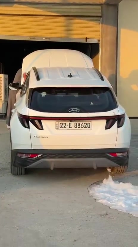 تم اليوم بعون الله إجراء عملية تنظيف وتصفية شاملة لحجر الصالنصة (الكتلايزر) لسيارة توسان 2024 (Tucson 2024) باستعمال المحلول الأصلي والجهاز الحديث، وبدون الحاجة لفتح أو إلغاء الحجر! 🧼🔧
​💡 فوائد عملية التنظيف والتصفية:
​✅ استعادة عزم وسحب السيارة ورجوع النشاط الطبيعي للمحرك.
​✅ تقليل وترشيد استهلاك الوقود.
​✅ حماية حجر الصالنصة من التلف وتجنب استبداله بتكاليف باهظة.
​✅ تحسين قراءات حساسات الأوكسجين والحد من الانبعاثات.
​📍 العنوان: تكريت - شارع حماد الشهاب (على جهة اليمين للقاَدم من بوابة حماد شهاب، وعلى جهة اليسار للقاَدم من قرية المحزم).
⏰ أوقات العمل: يومياً من 3:00 عصراً حتى 8:00 مساءً (وفي أيام العطل متواجدون صباحاً ومساءً).
🚨 تتوفر لدينا أيضاً خدمة الورشة المتنقلة.
​📞 للتواصل والاستفسار: ***********
👨‍🔧 بإدارة: أبو أحمد
