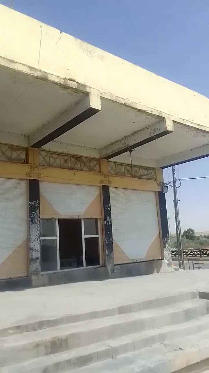 صبغ قبل وبعد مطعم حسب طلب الزبون 
***********
***********
