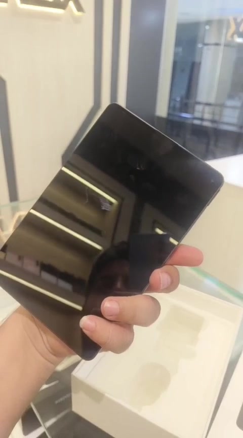 هواوي ميت باد مني 
عالمي 
ذكرى 256
120هيرتز 
90فريم ببجي 
600وبيه مجال لطيبين