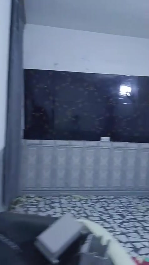شقه طابق ارضي لاليجار في الغدير 550 الف . غرفه وصاله .محله 706 خصخصه 

الاسفسار الاتصال 

***********
