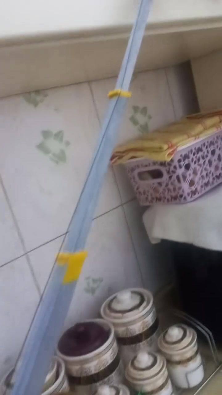 سلام عليكم كرين تاتانه لبيع طول جوب ٩٠ سم الوزن كيلو و٣٠ غرام ناقصه رجلين رفعات ألماني اصلي ماعنده خدمه توصيل المكان بغداد السعر ١٠٠ فقل رقم ***********
