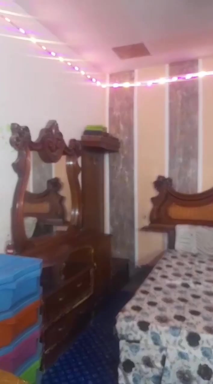 غرفة نوم حطاطة للبيع سعر 650 الدوشك هدية للشراء اتصل على رقم ***********
