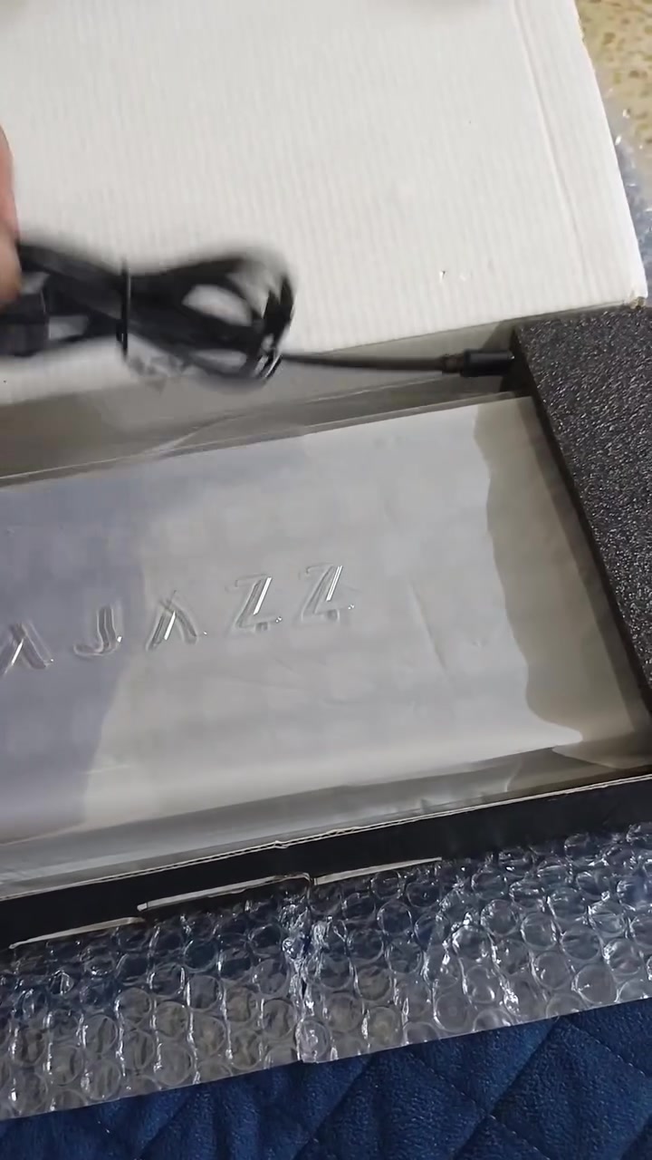 keyboard ajazz ak820
استخدمته اقل ساعه 
جديد 
رايد حجم اكبر
السعر 25 الف قفل
مكان بغداد البياع 
***********
