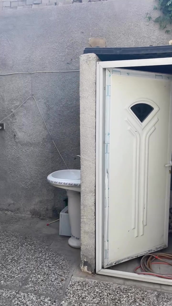 مشتمل • ٨٠م • ضهر شارع أبو سمير