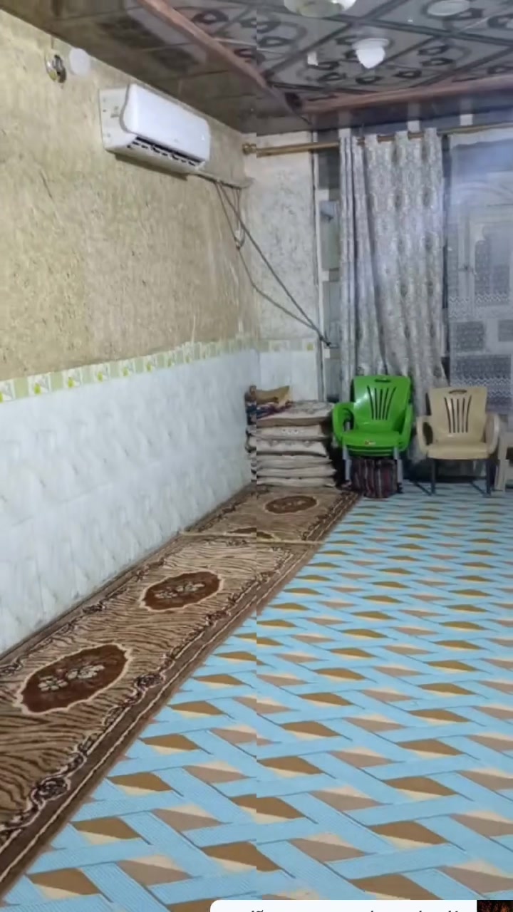 بالمكرمه منطقه العشر تالاف خلف التجاري مساحه ١٣٠ متر  سعره ١٣٥ مليون بي مجال طابقين جوه غرفه او صاله او استقبال او مطبخ او تخاريج او فوك غرفتين او صاله او مطبخ او تخاريج كاشي سقوف ثانويه سيراميك عكاده البيت ***********
🌷 نستقبل جميع العروض ايجار رهن بيع 🌷
