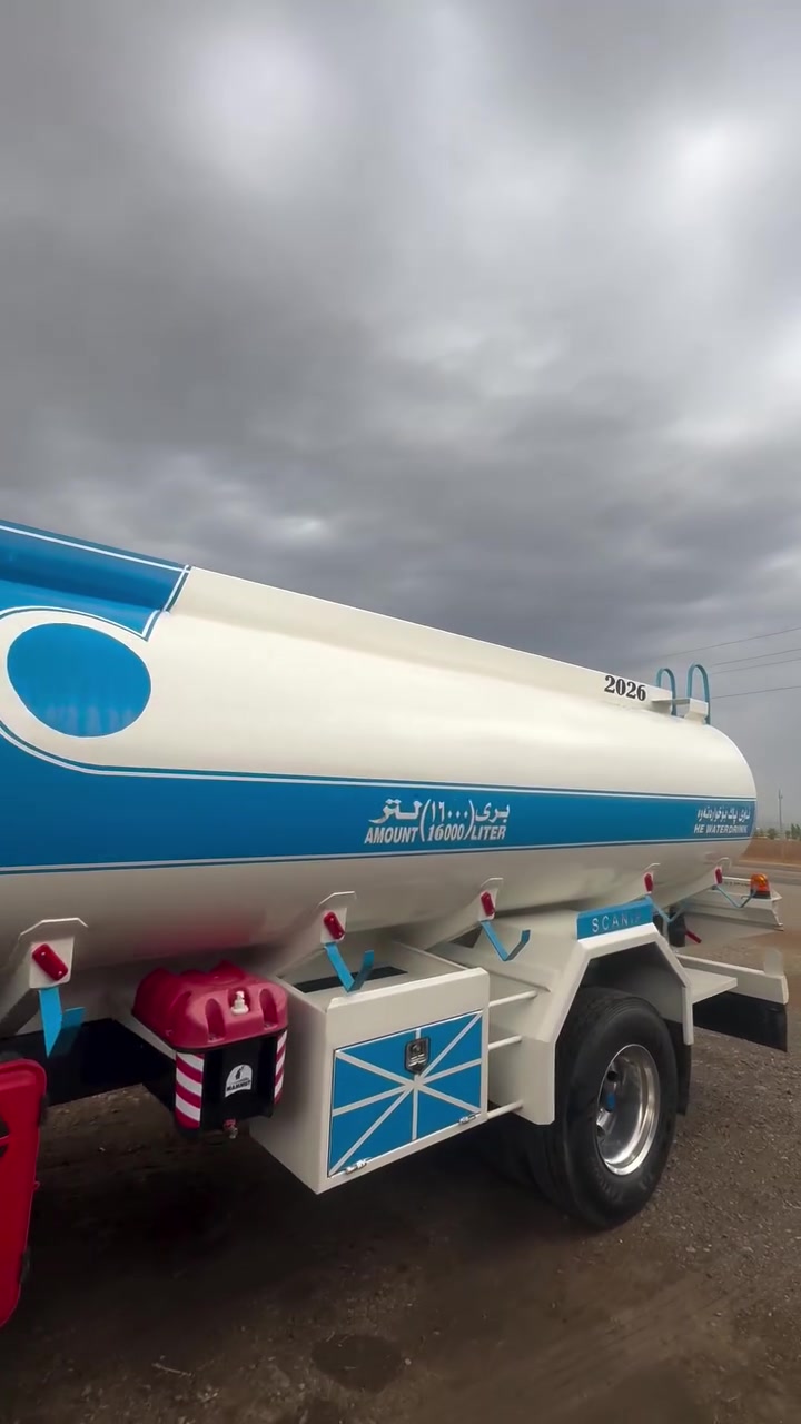 البصرة • ٢٠٠٥ • للبيع