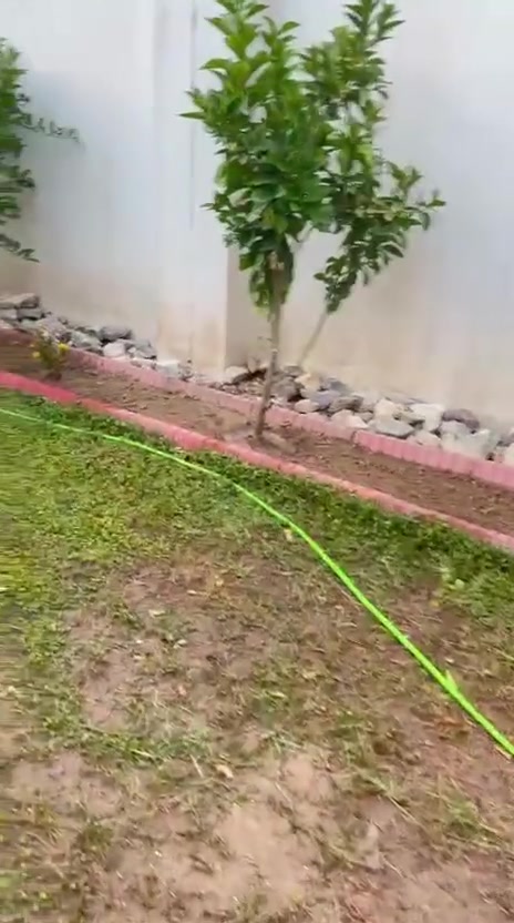 🌳 حدائق الموصل - لخدمات تنظيف وترتيب الحدائق 🌹***********
​هل تبحث عن إطلالة مميزة وجذابة لحديقتك؟ نحن هنا لخدمتك!
نغطي كافة مناطق وأحياء مدينة الموصل (الجانب الأيمن والأيسر) ونقدم لكم أفضل الخدمات الزراعية 
​🛠️ خدماتنا تشمل:
​تقليم وقص الأشجار: ترتيب الأشجار العالية والشجيرات بشكل هندسي وصحي.
​زراعة الثيل الطبيعي: فرش وزراعة الثيل  ليكون بساطاً أخضر رائعاً.
​زراعة الورود والشتلات: تنسيق وزراعة أجمل أنواع الزهور الدائمة والموسمية.
​تنظيف وترتيب الحدائق: إزالة الحشائش الضارة، تنظيف المخلفات، وإعادة الحياة لحديقتك.
​💰 أسعارنا:
​أسعار مناسبة جداً ومنافسة وتعتمد على حجم الحديقة ونوع العمل المطلوب. رضاكم هو هدفنا!
​📞 للتواصل والاستفسار:
​يمكنكم الاتصال مباشرة أو المراسلة عبر الواتساب على الرقم:
👉 *********** 👈
