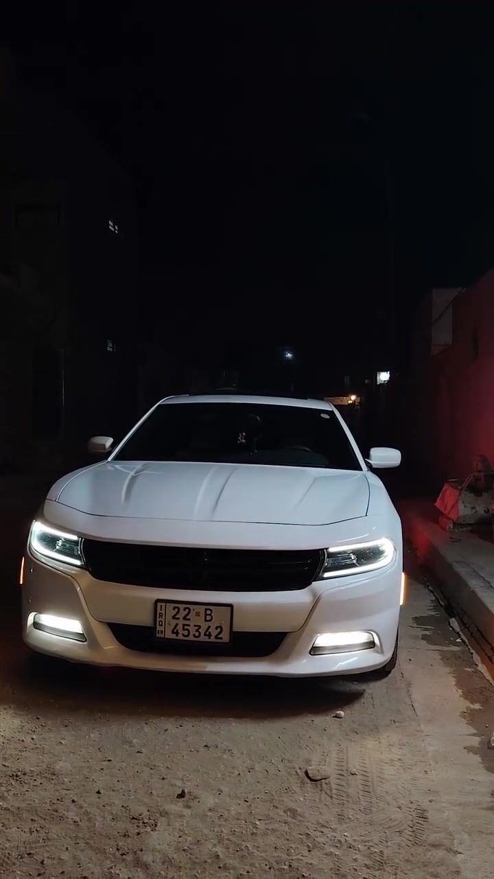 السلام عليكم دوج جارجر sxt وارد كندي
السياره فول فتحه مكفولة كفاله عامه من الصبغ والفتح والتبديل  بيها مكان BDR بسيط 
مكاني: الديوانية
للاستفسار اكثر رقمي 
***********
***********
