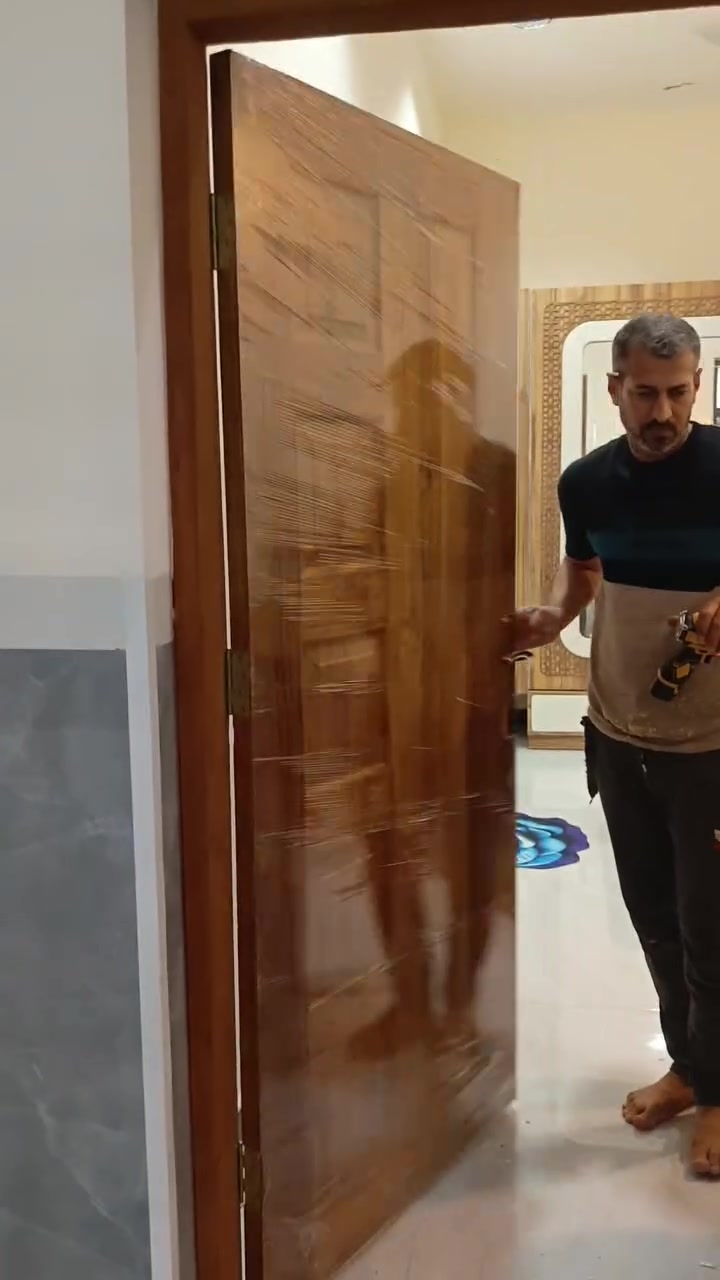 أبواب • عرض • تجهيز مستمر