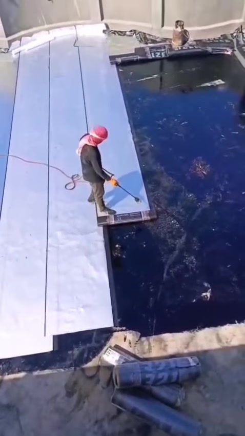 *********** 
***********
تعلن شركة المهندس أحمد الجبوري لتغليف الأسطح بمادة الإيزوكام العازلة للحرارة والمقاومة للرطوبة عن استعدادها لتغليف أسطح الدوائر الحكومية والمنازل وغيرها من الأسطح. الإيزوكام مادة تُستخدم لتغليف الأسطح والجدران الخارجية والداخلية وأحواض السباحة.
شركة المهندس أحمد الجبوري للايزوكام تقدم مادة مميزة بخصائص رائعة، 1- فهي عاكسة للحرارة ومقاومة للرطوبة، 
2- خفيفة الوزن وسهلة الاستخدام، 
3- وتوفر عناء استخدام الطرق التقليدية كالفرشي والاشتايكر. 
نعمل في جميع المحافظات بسرعة وكفاءة عالية. 
للاستفسار يمكن الاتصال بالأرقام أدناه أو التواصل معنا عبر الصفحة. 
***********
***********
