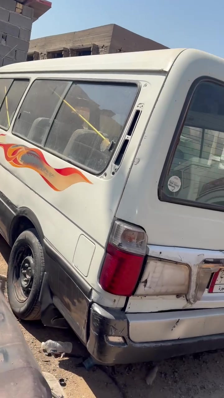 سلام عليكم سياره بدون بدون موديل ١٤ سعرهه ٢٥ وبيهه مجال قليل مكينتهه بيهه بخار ***********
