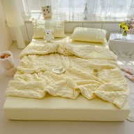 Summer Cooling Quilt Double-Size | Lightweight Breathable Bedding — view 9