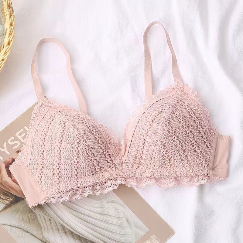Wireless Bust-Enhancing Push-Up Lace Bra | Adjustable Comfort