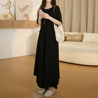 Elegant Two-Piece Women's Set: Crop Top & Wide-Leg Skirt-Trousers — view 17