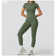 Quick-Drying Yoga Outfit Set | Tight-Fitting Short-Sleeve Top & Long Leggings — view 17