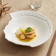 High-end White Aesthetic Dish Presentation Plate — view 4