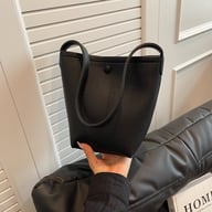 Large-Capacity Pebbled Leather Tote Bucket Bag for Women | Spring — view 7
