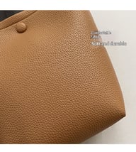 Large-Capacity Pebbled Leather Tote Bucket Bag for Women | Spring — view 11