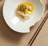 High-end White Aesthetic Dish Presentation Plate — view 7