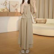Elegant Two-Piece Women's Set: Crop Top & Wide-Leg Skirt-Trousers — view 12