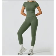 Quick-Drying Yoga Outfit Set | Tight-Fitting Short-Sleeve Top & Long Leggings — view 19