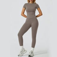 Quick-Drying Yoga Outfit Set | Tight-Fitting Short-Sleeve Top & Long Leggings — view 7