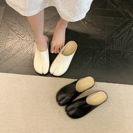 Slideon Pigfoot split-toe slippers for women in charcoal gray