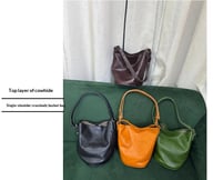 Top-layer Vegetable-tanned Leather Multi-functional Crossbody Handbag — view 11