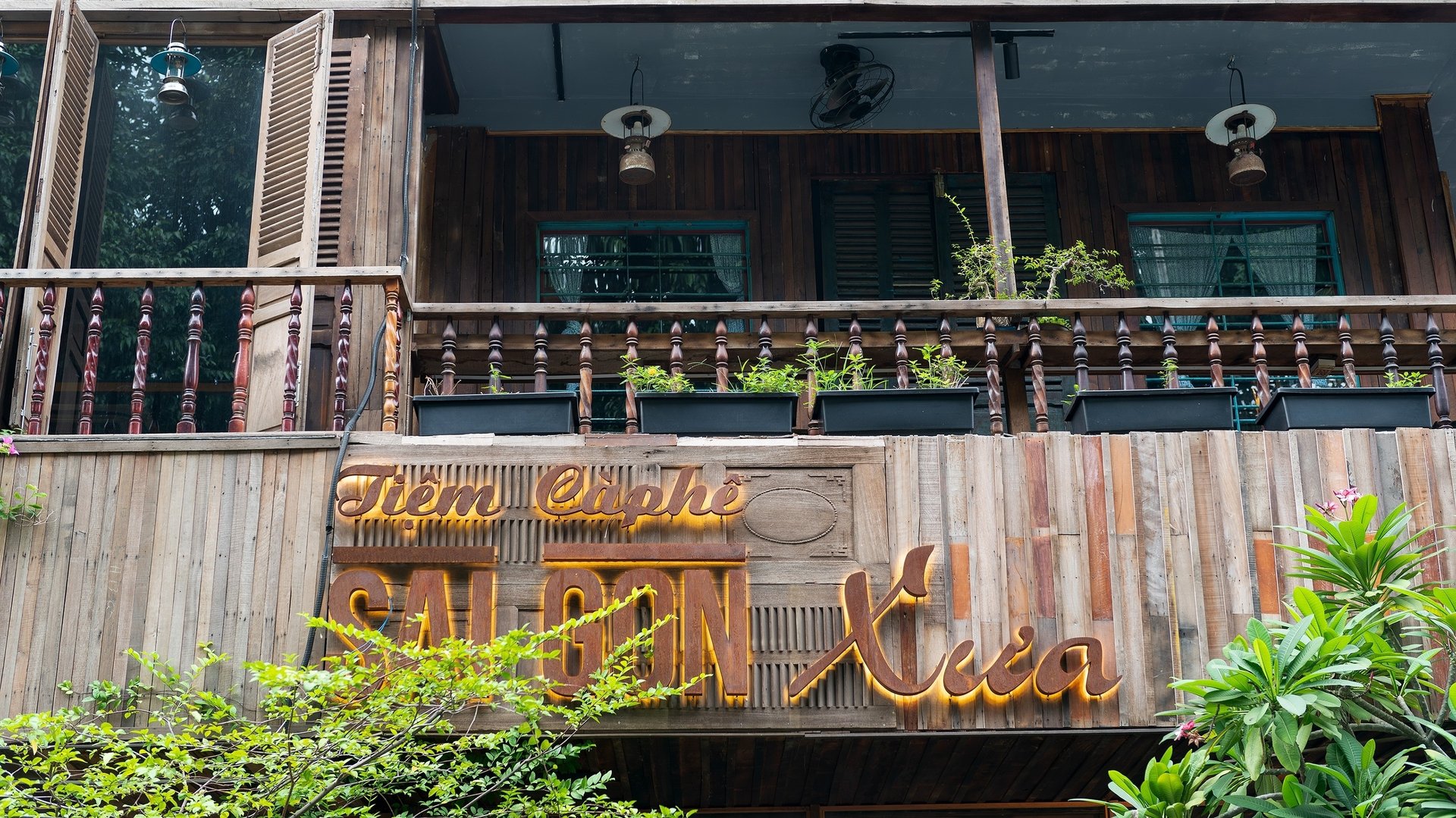 Free Heritage Tour Ho Chi Minh City4