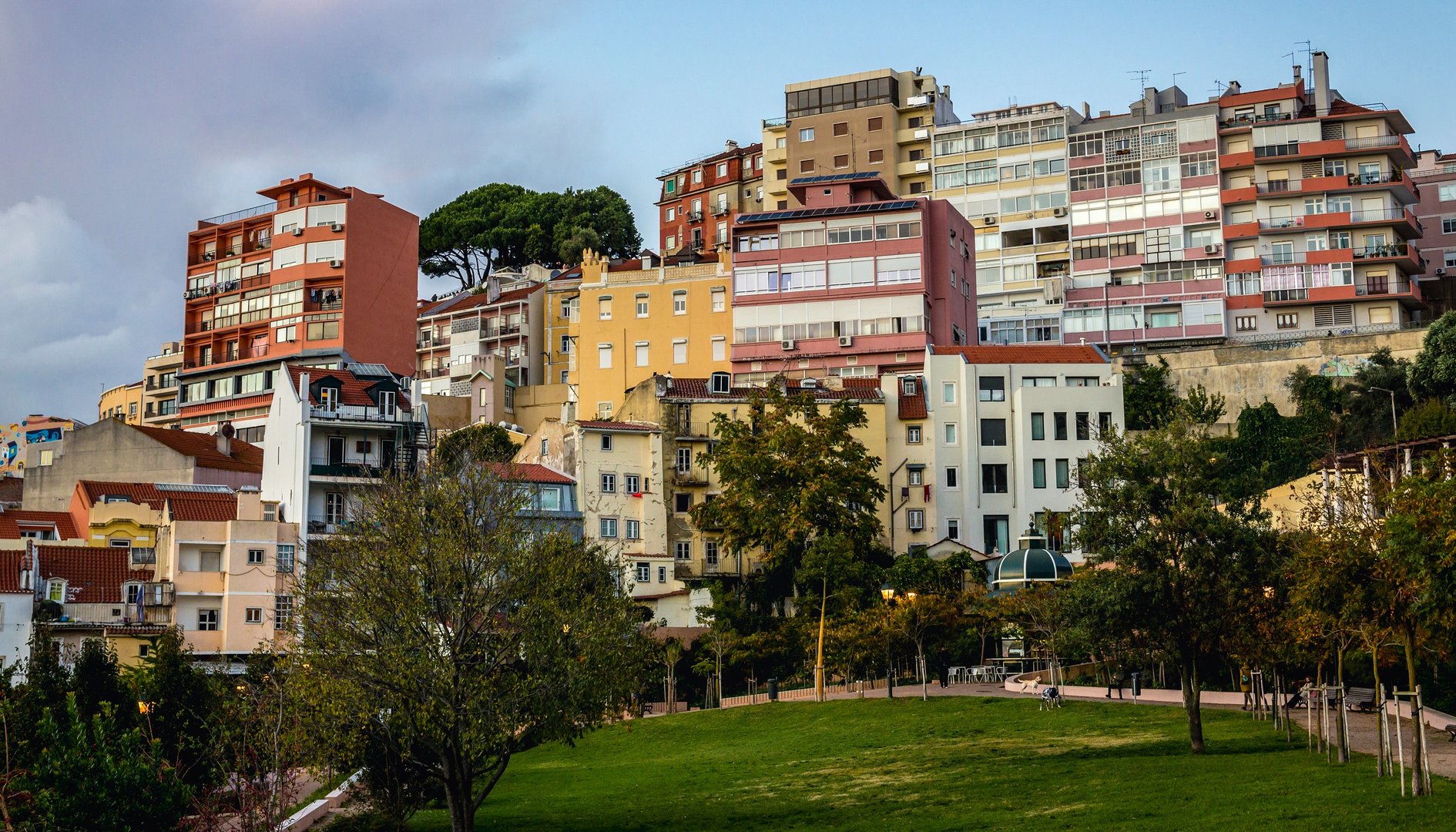 Free Mouraria & Graca Tour Lisbon1