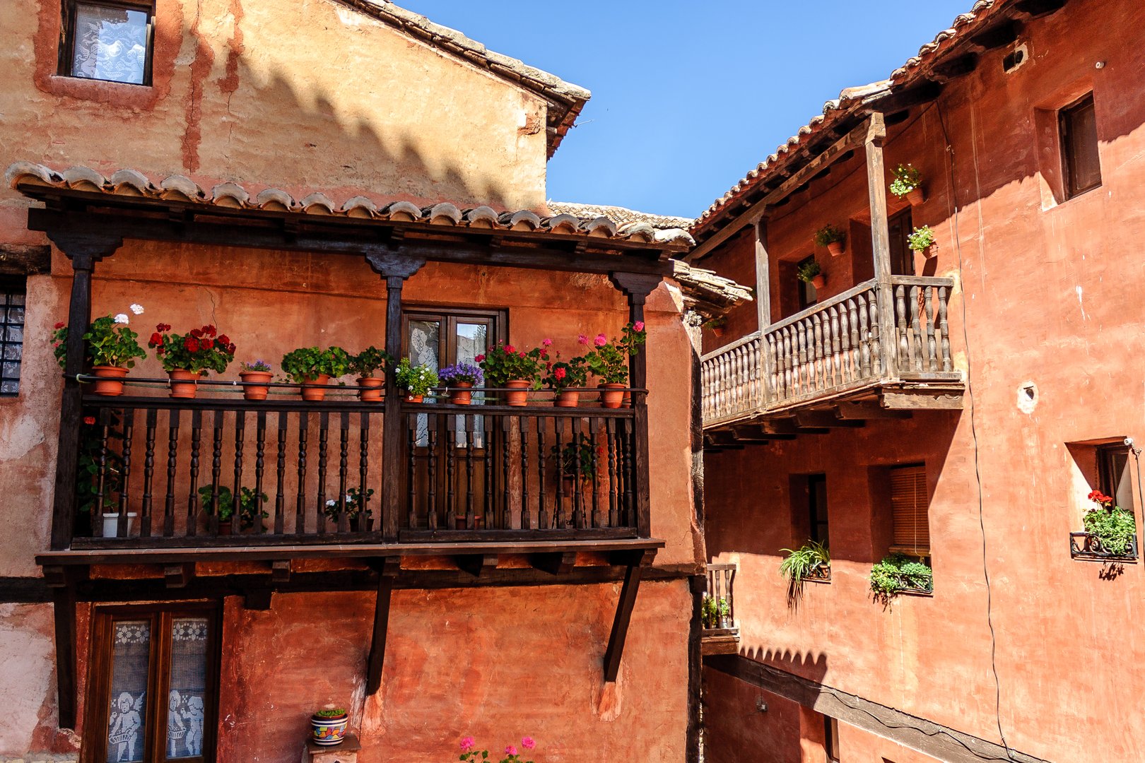Essential Free Tour Albarracin5