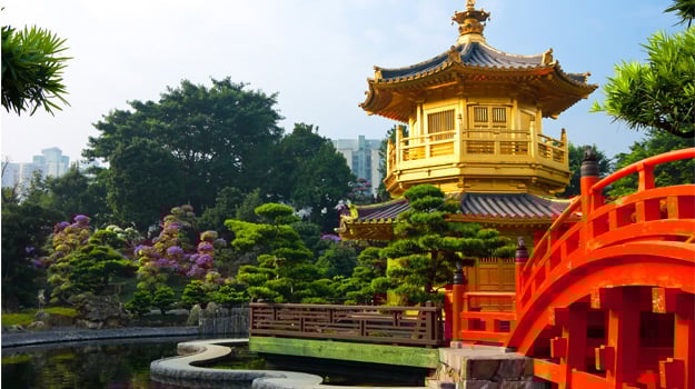 Essential Free Tour Hong Kong1