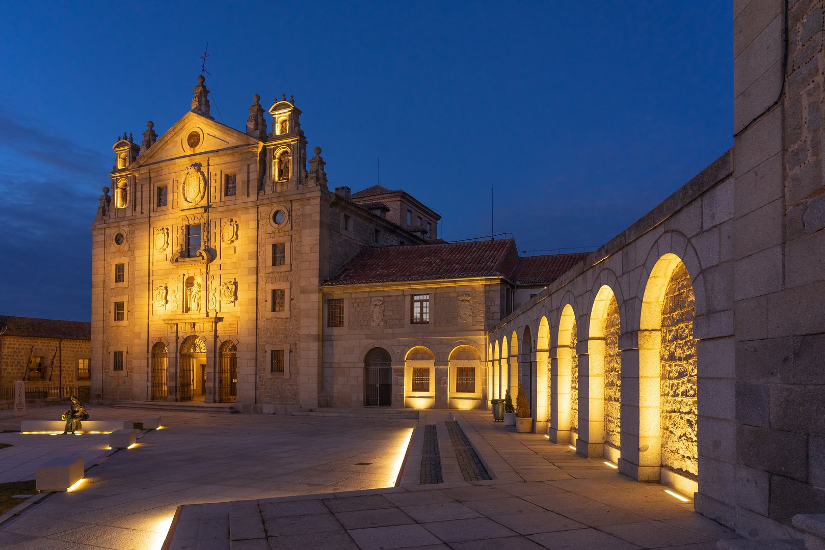 Free Mysteries & Legends Tour Avila3