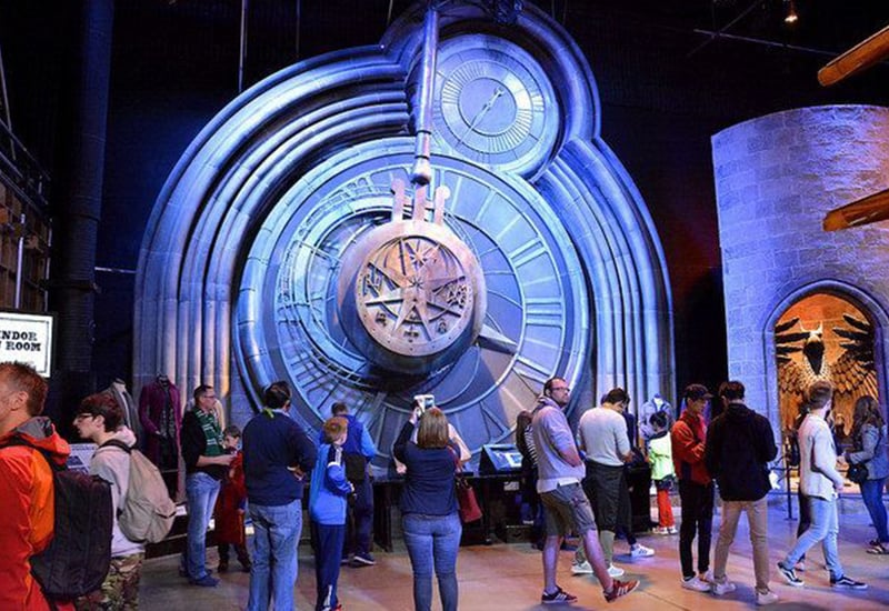 warner bros studio tour arrive early