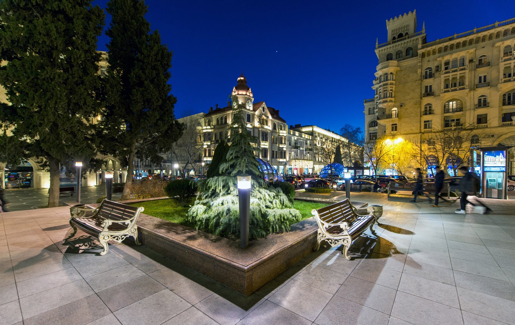 Free Night Tour Baku5