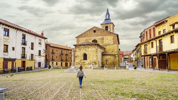 Essential Free Tour Leon3