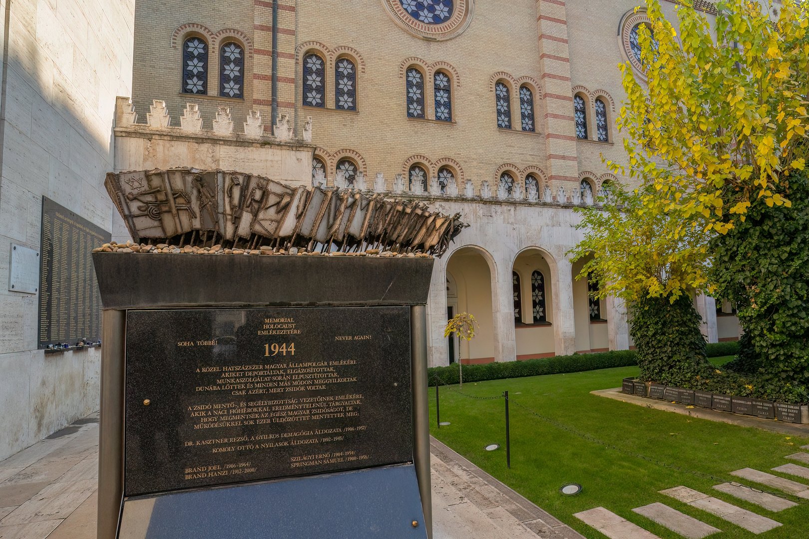 Free World War II Tour Budapest4