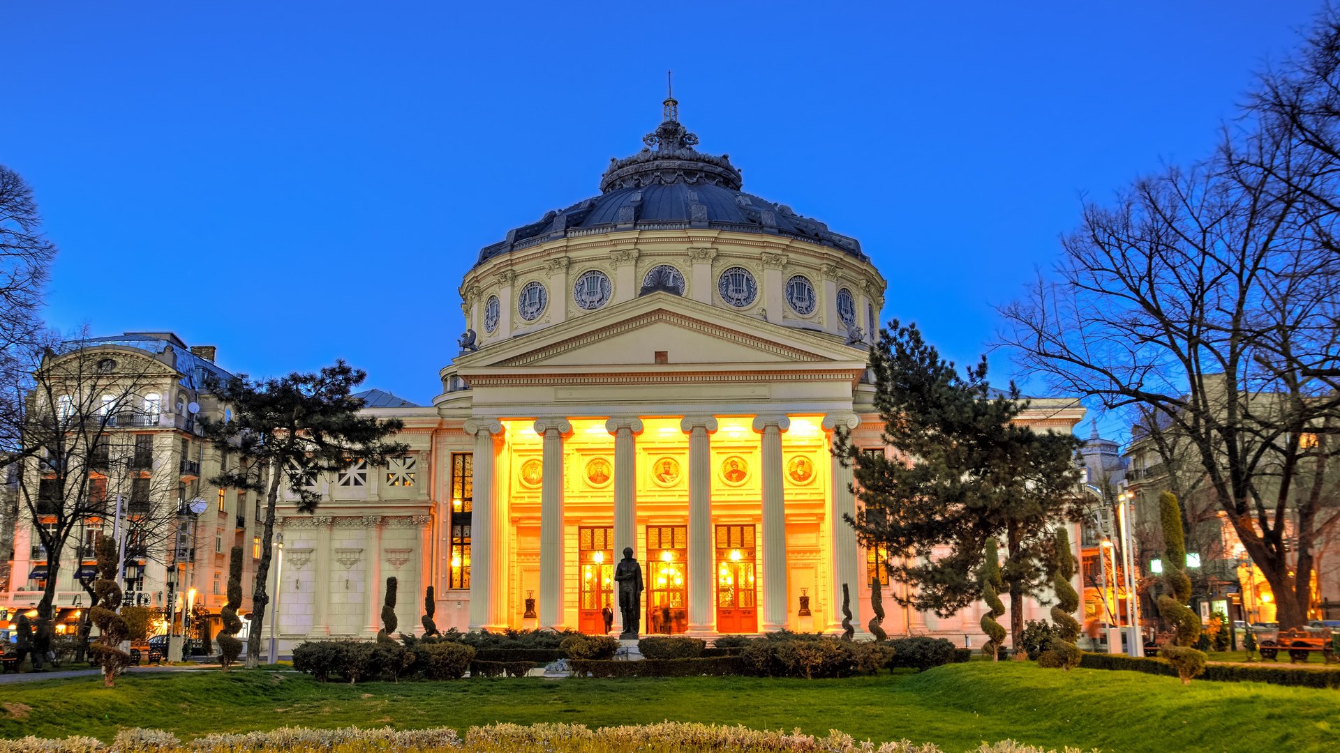 Free Night Tour Bucharest1