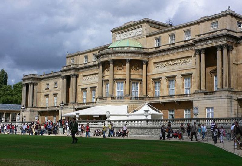 can you visit buckingham palace for free