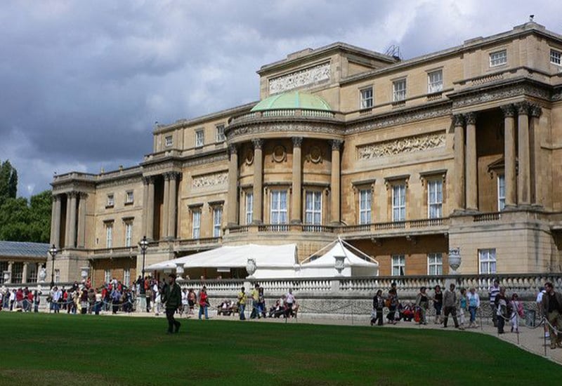 a visit to buckingham palace