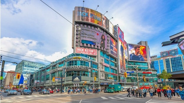Essential Free Tour Toronto3
