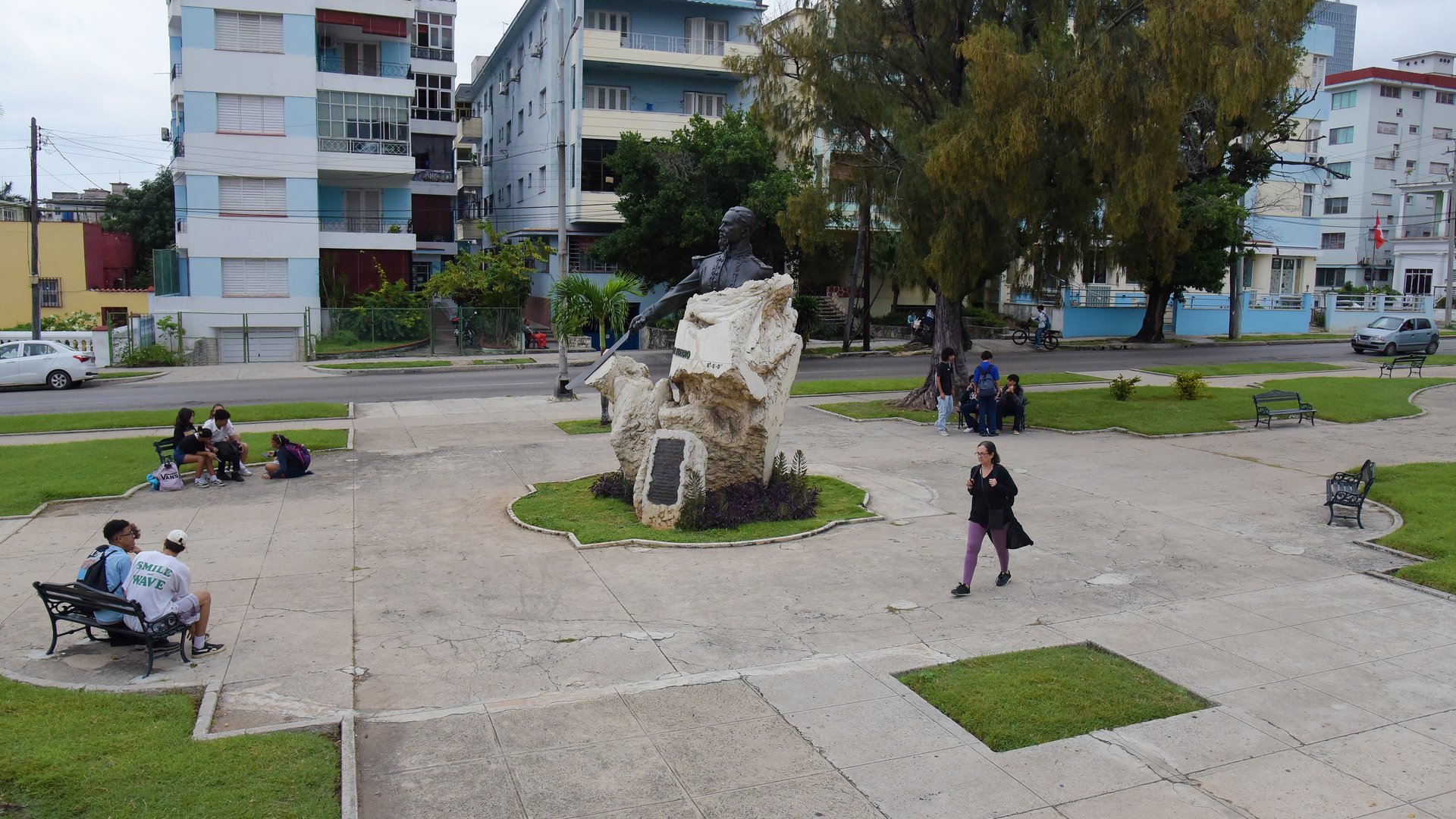 Free Modern Havana Tour5