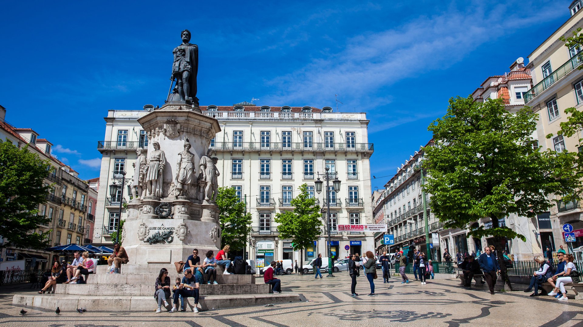 Free Bairro Alto, Chiado, Baixa & Alfama Tour Lisbon1