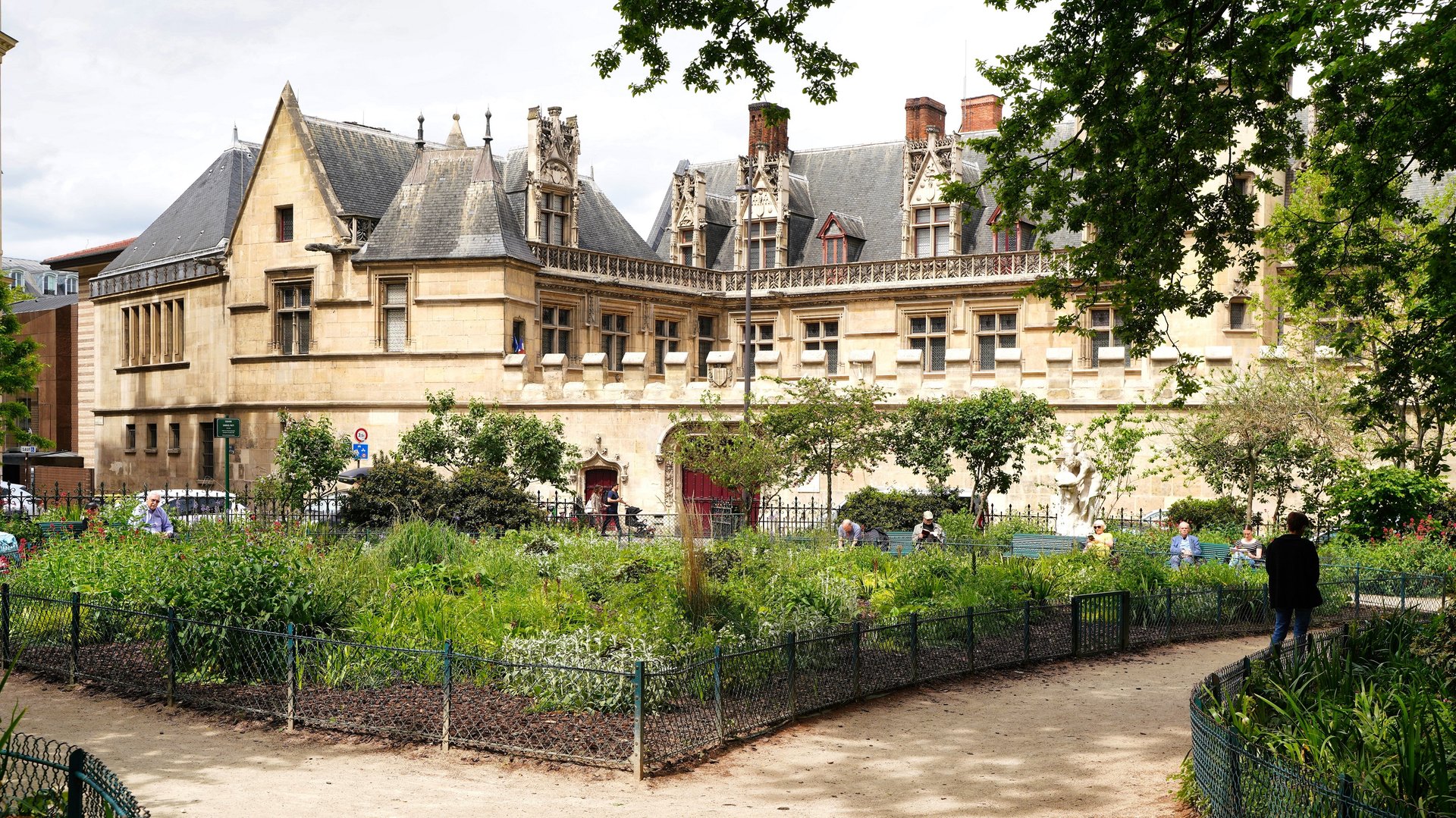 Free Women’s Legacy Tour Paris5