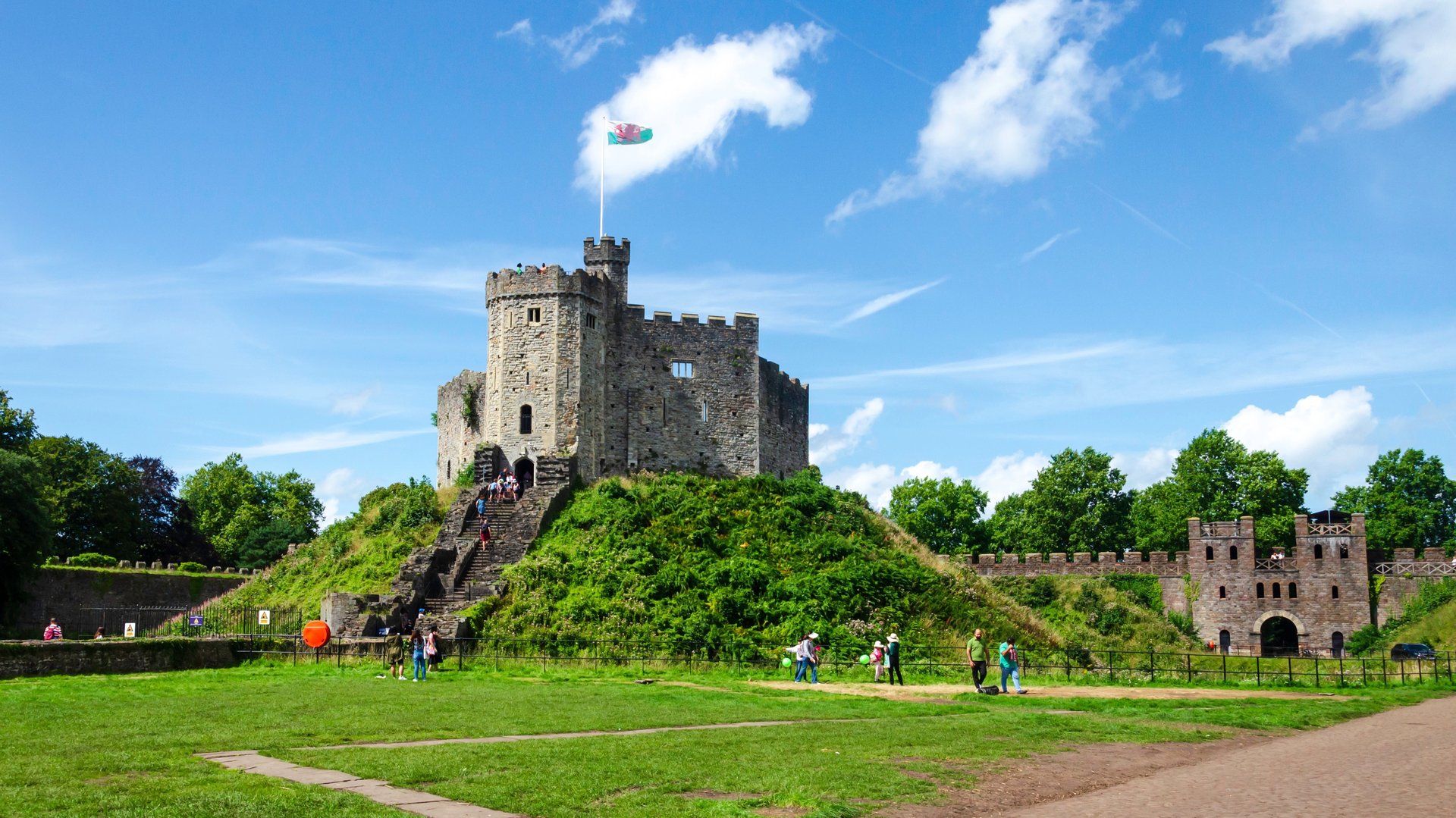 Free Self-Guided Tour Cardiff3