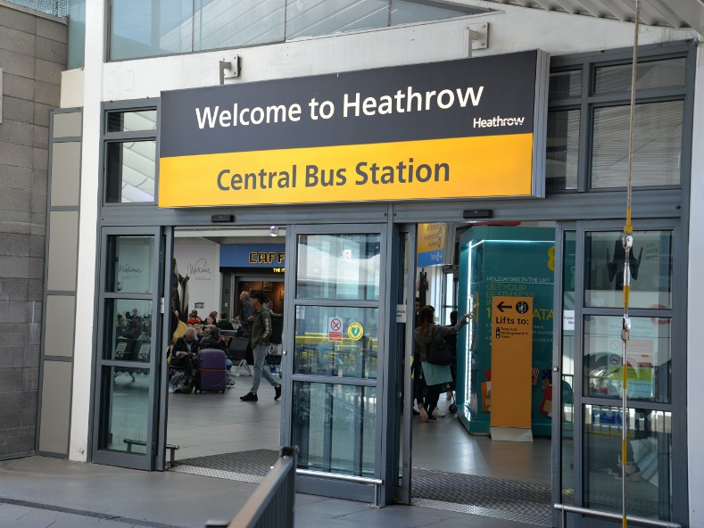 Best Way To Travel To And From Heathrow Airport In 2024 Strawberry Tours